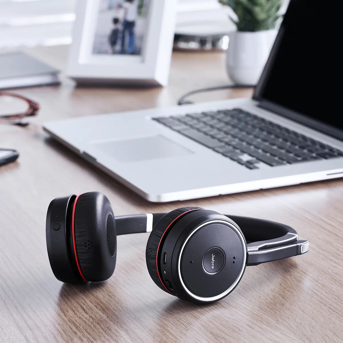 Jabra Evolve 75 Duo 